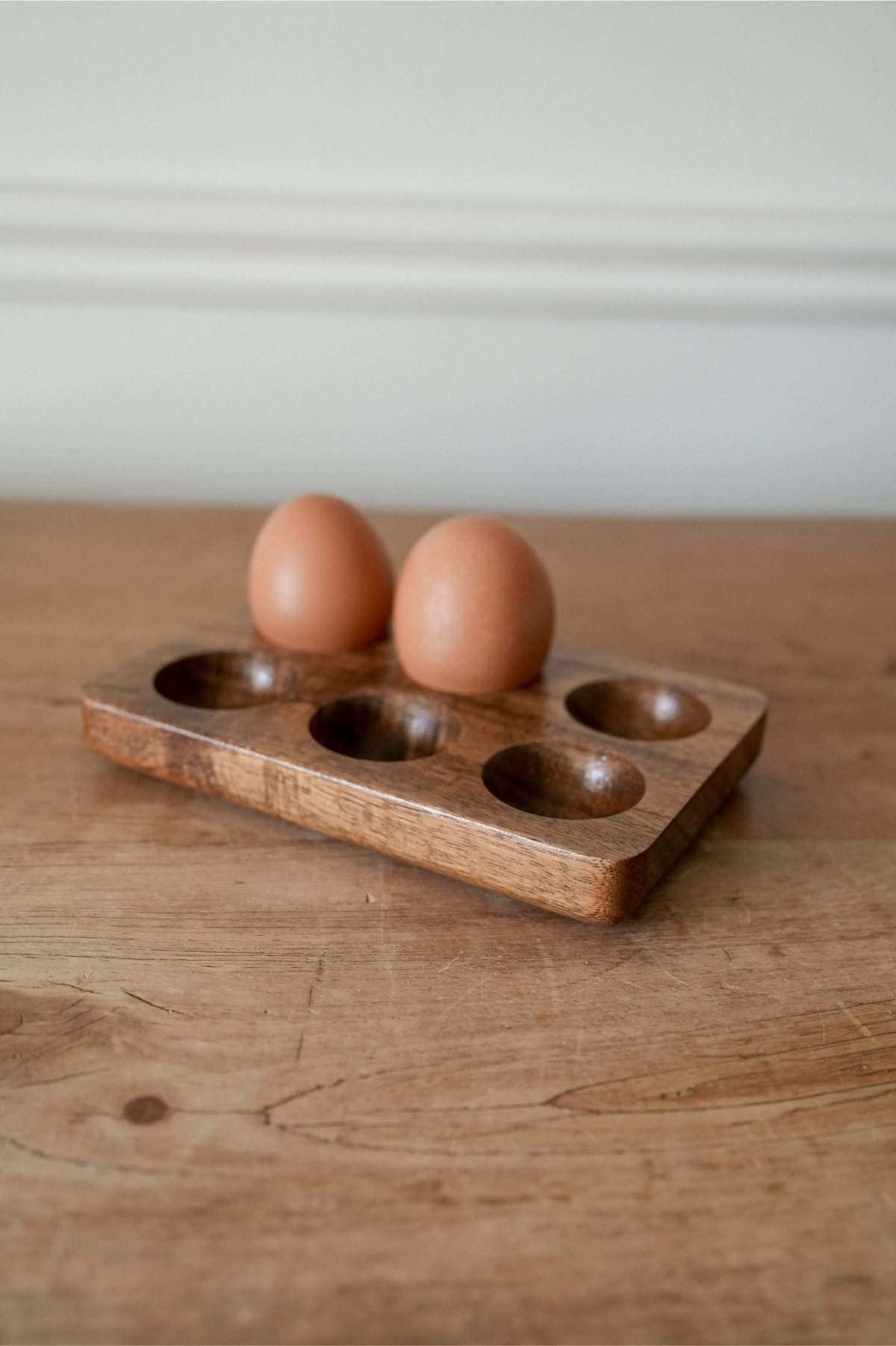 Six-Egg Acacia Wood Holder