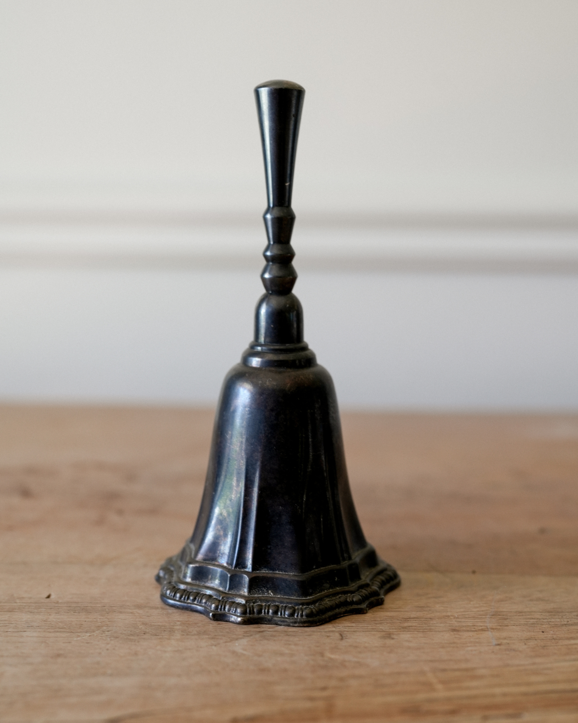 Mother's Bell No. 04