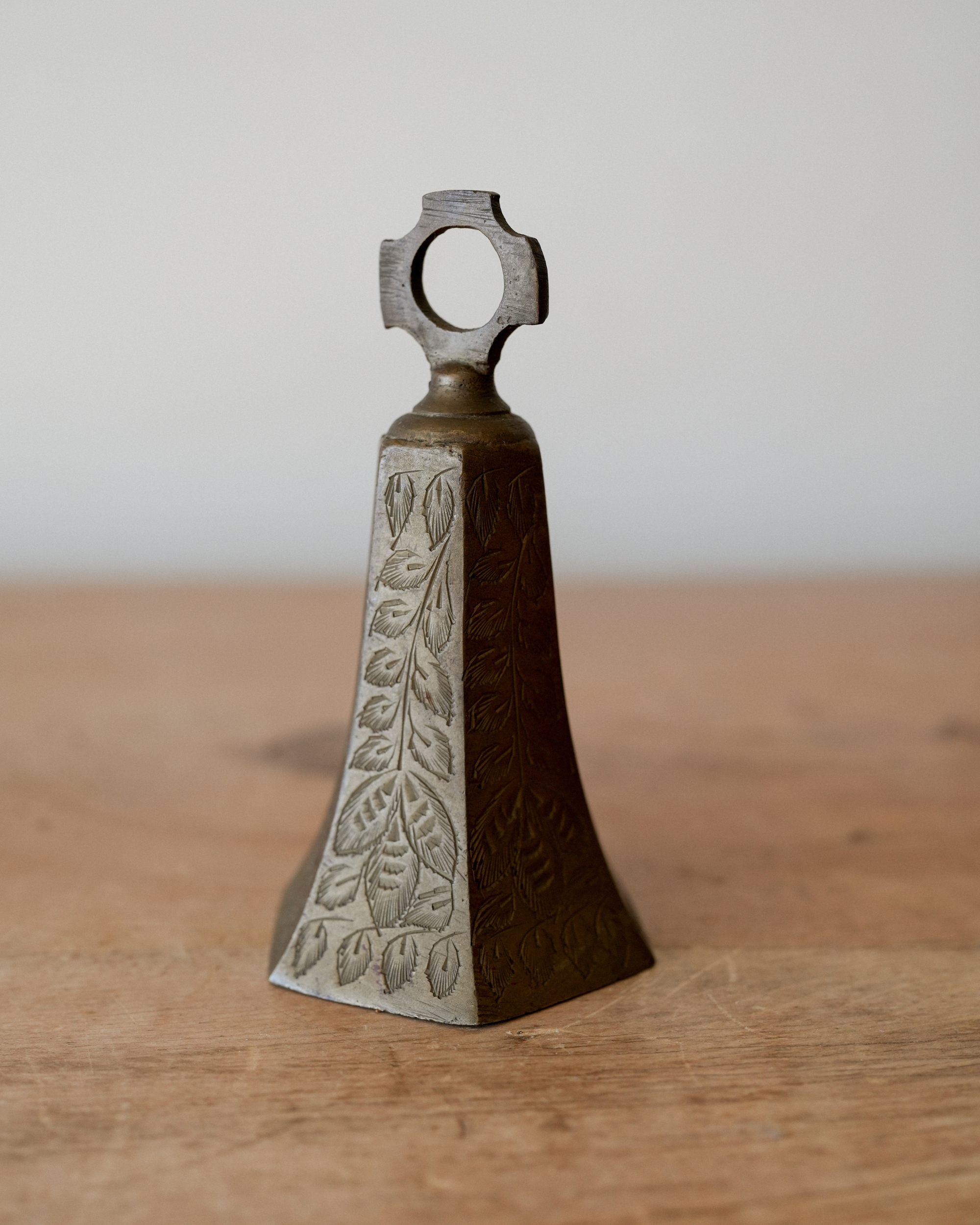 Mother's Bell No. 01
