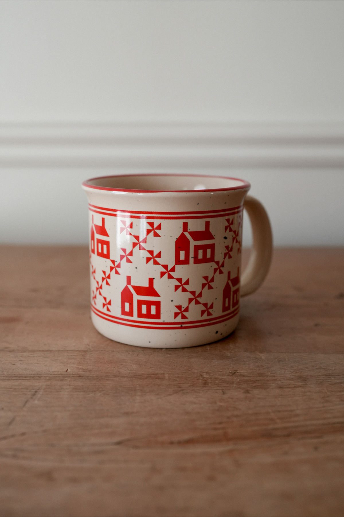 Schoolhouse Quilt Mug